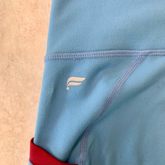 Fabletics biker shorts - Picture 3 of 4